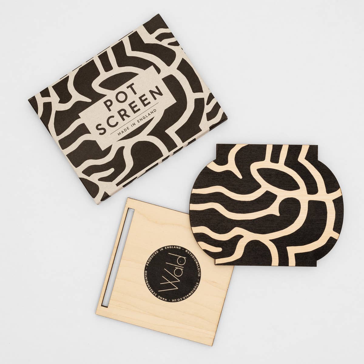 Wooden pot screen with patterned packaging on a white background