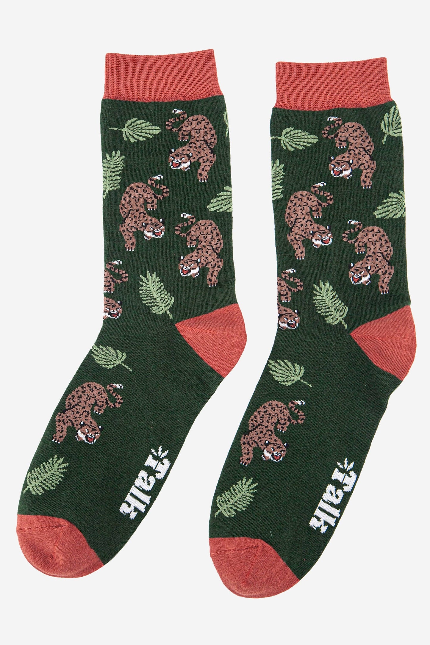 Prowling Cheetah Jungle Leaf Men's  Bamboo Socks