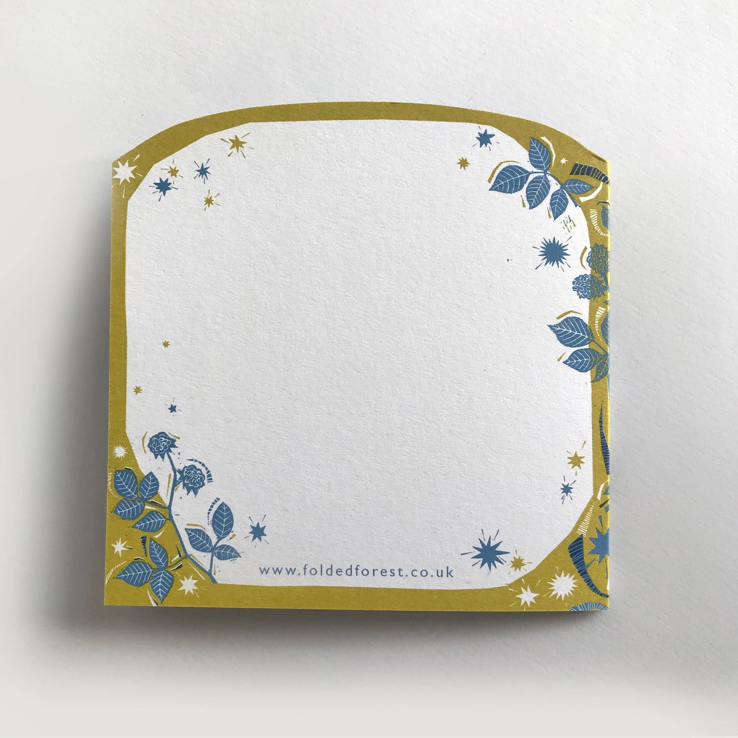 Concertina Card - Badger Amongst the Brambles